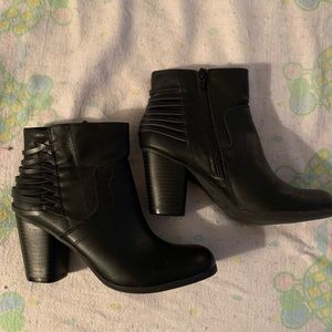 MaddenGirl size 7M black short boots with heels